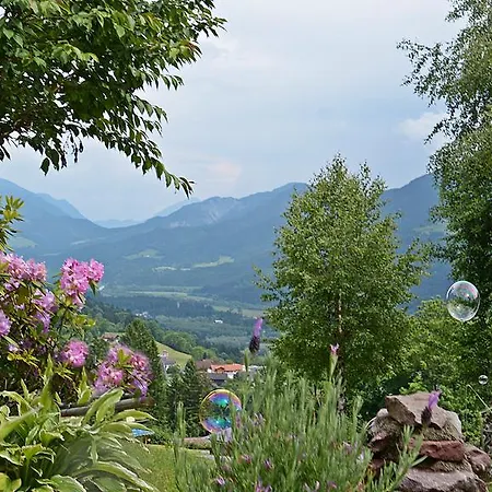 بيت ضيافة Fruehstueckspension Lemberger Dellach im Drautal